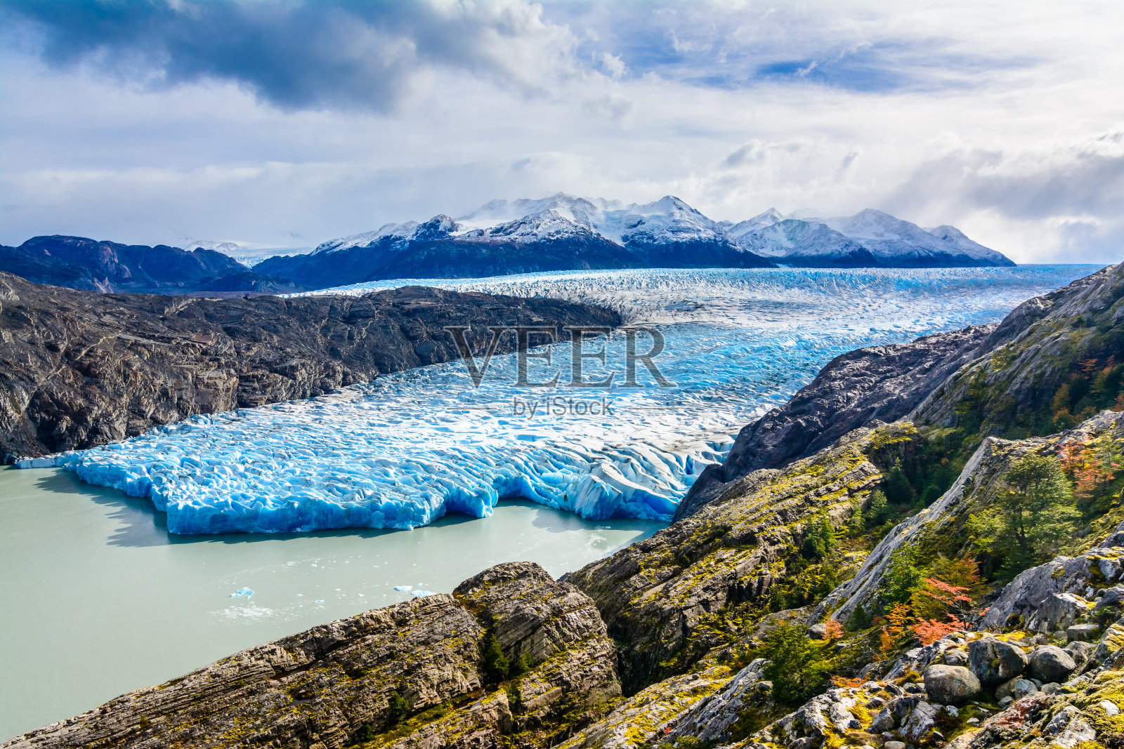 灰色冰川，巴塔哥尼亚，智利，巴塔哥尼亚冰原，潘恩山脉照片摄影图片
