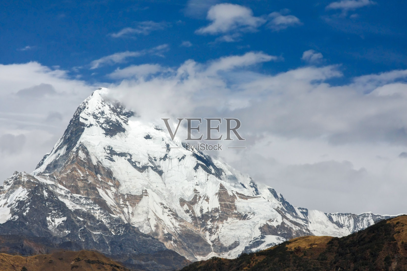 美丽的安纳普尔纳山脉，喜马拉雅山脉，尼泊尔照片摄影图片