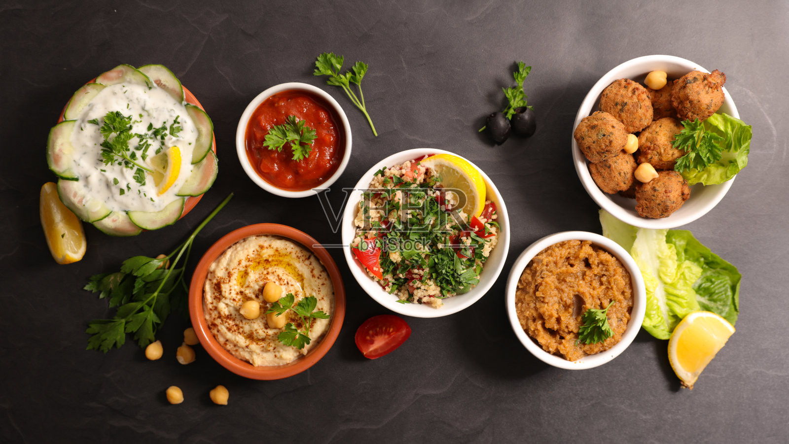 各种各样的黎巴嫩的食物照片摄影图片