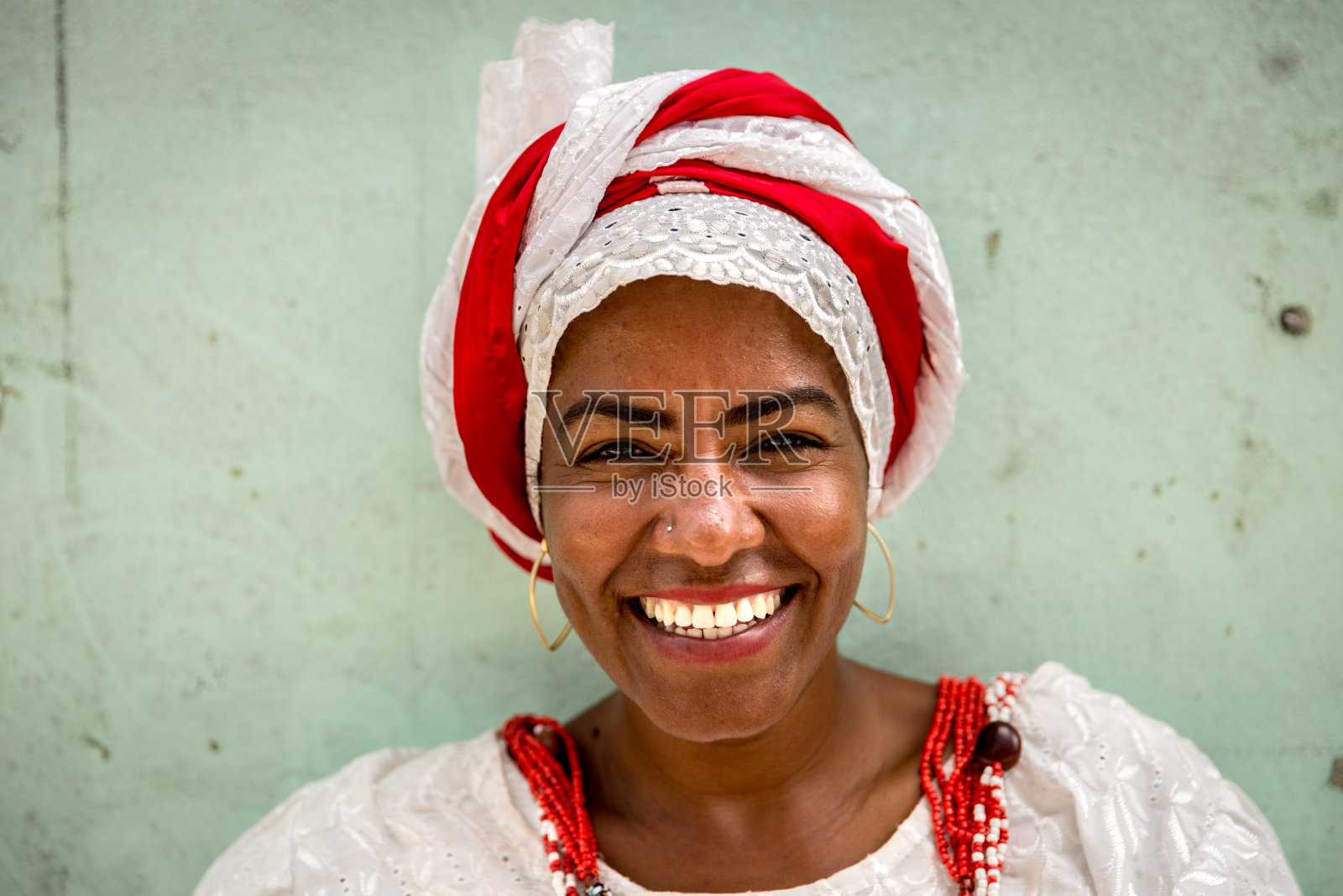 非洲裔巴西妇女，巴西巴伊亚照片摄影图片