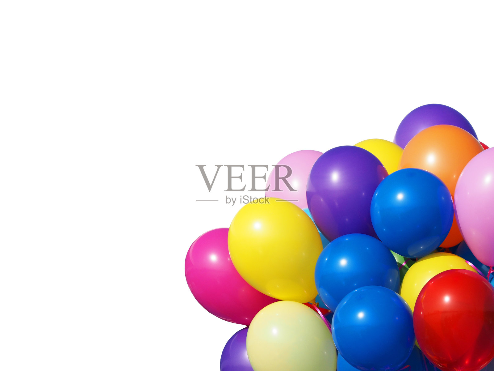 充满氦气的彩色气球孤立在白色背景上照片摄影图片