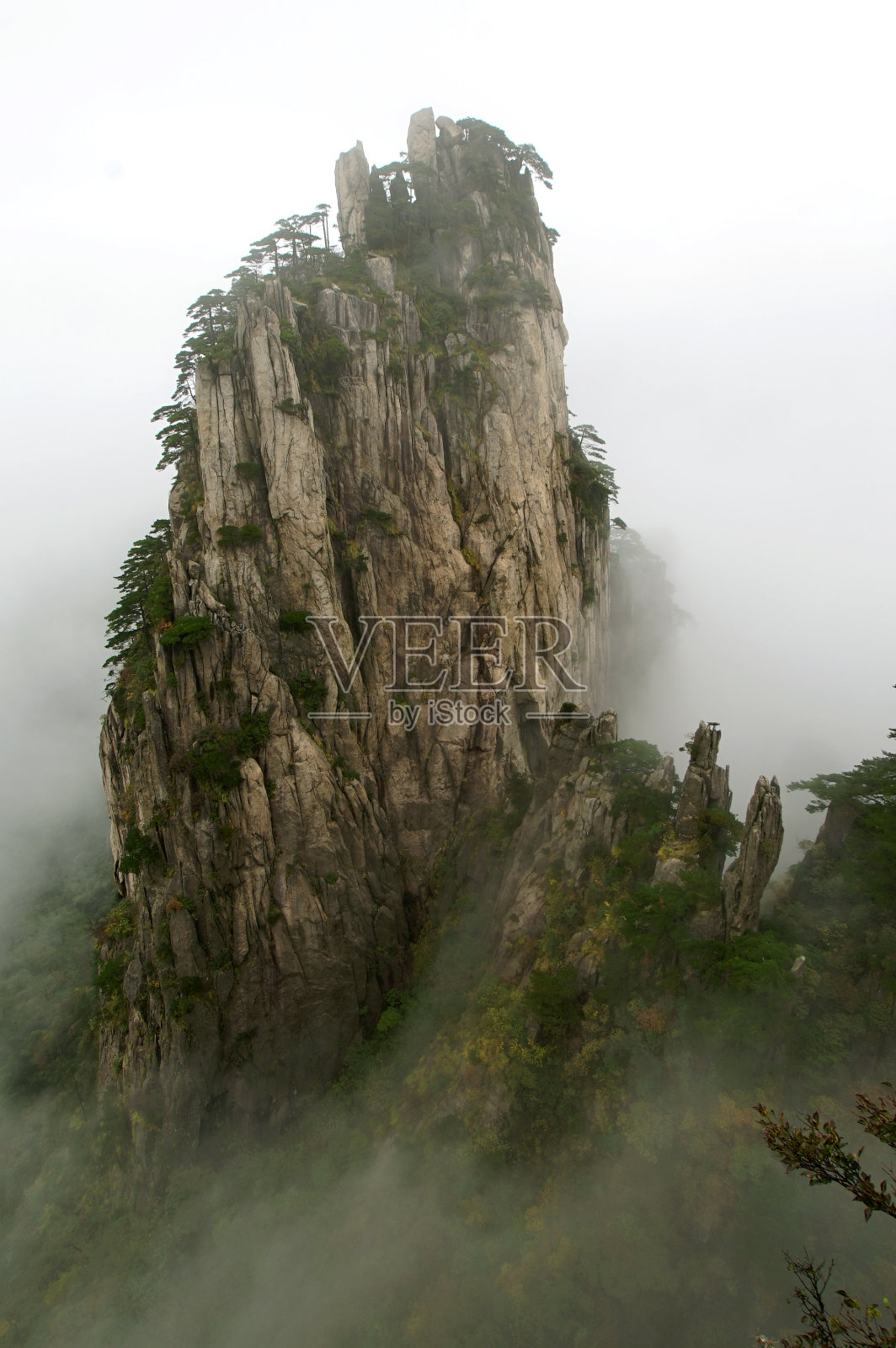 中国安徽的世界遗产黄山。照片摄影图片
