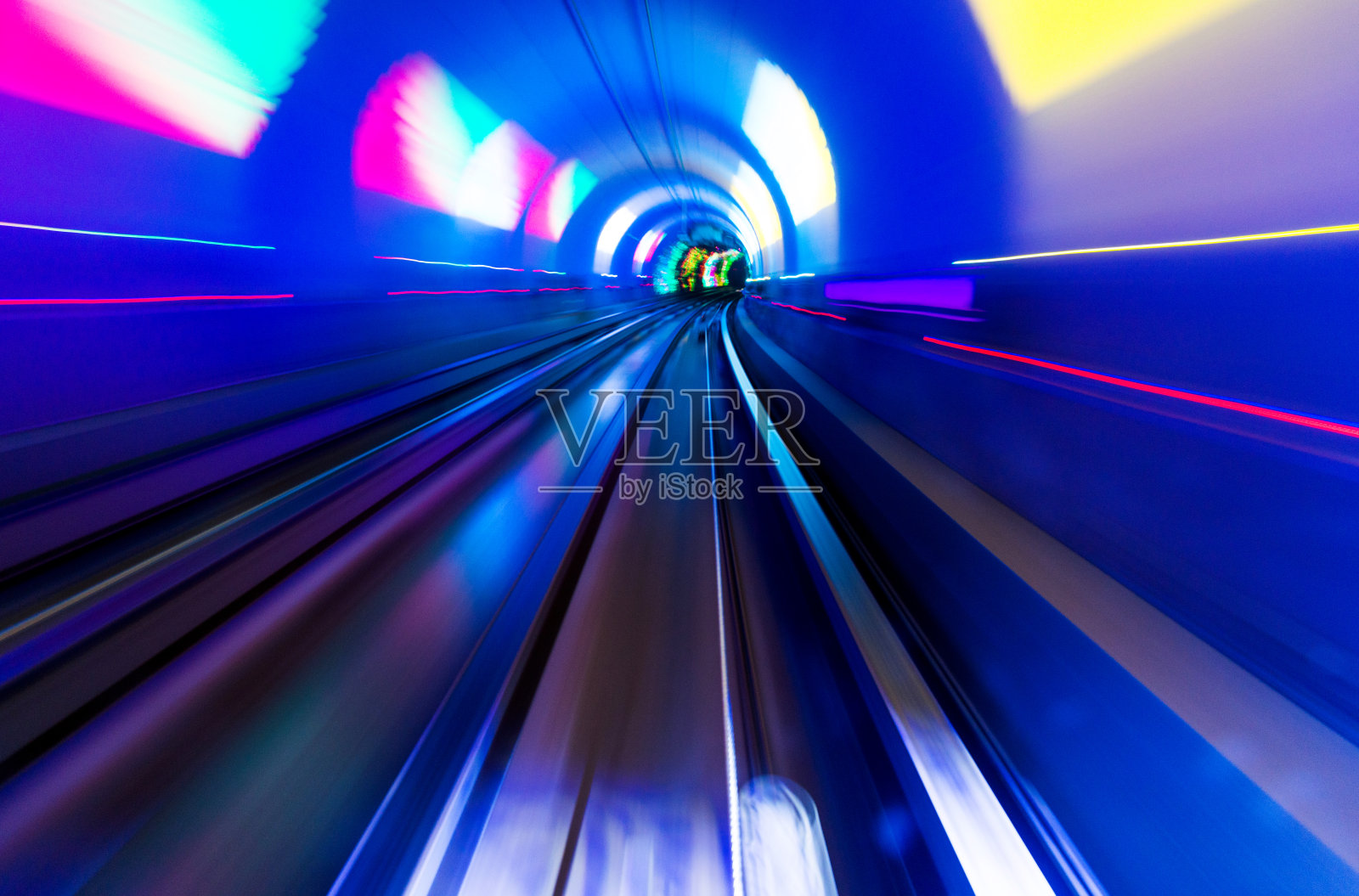 蓝光隧道照片摄影图片