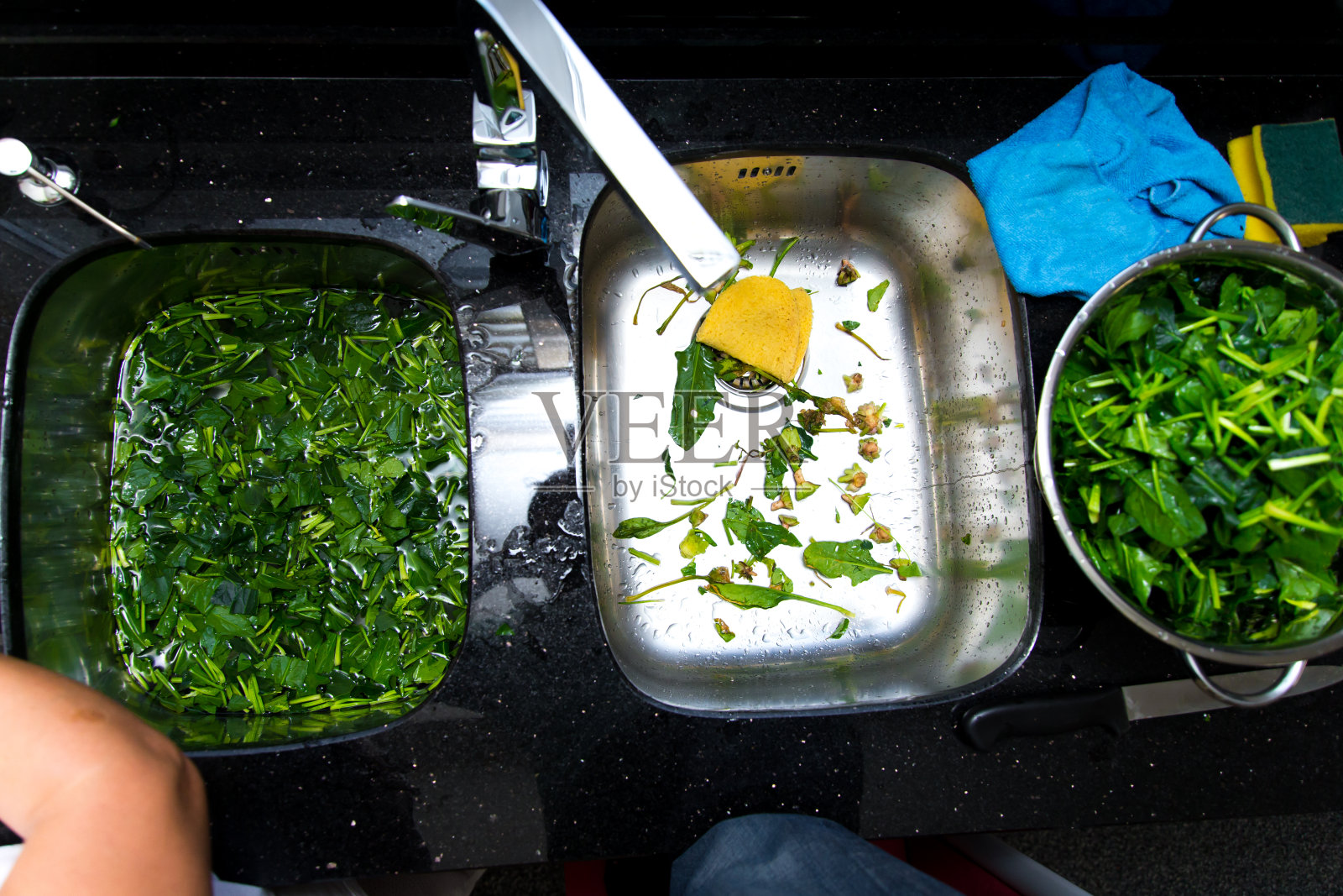 菠菜，传说中的高铁含量照片摄影图片