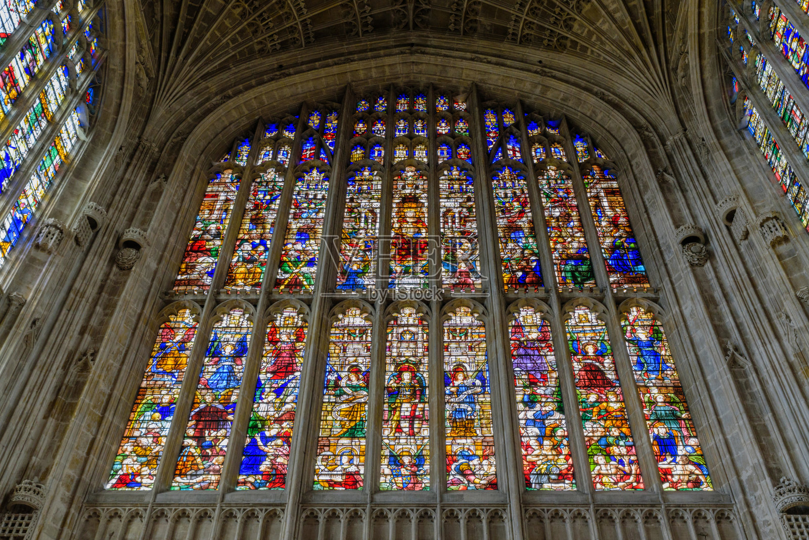 英国剑桥国王学院教堂的彩色玻璃窗照片摄影图片