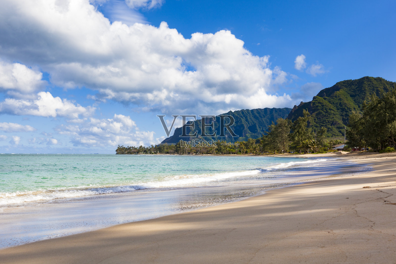 夏威夷瓦胡岛的孤独海滩照片摄影图片
