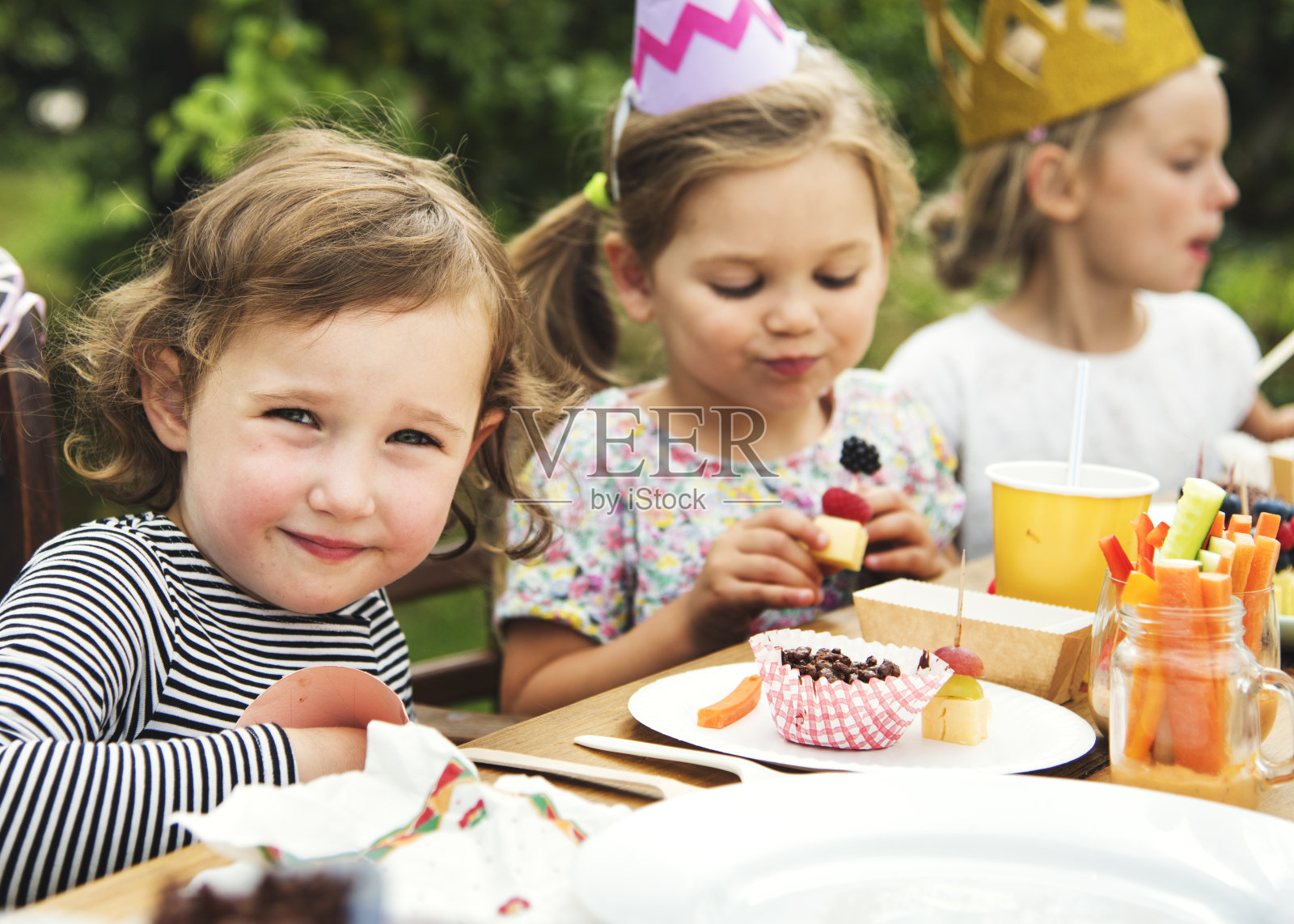 儿童庆祝派对快乐概念照片摄影图片