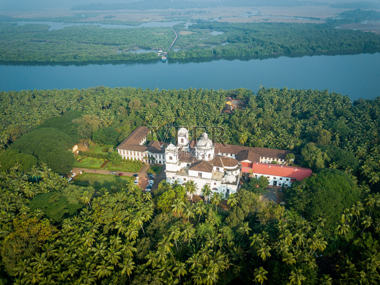 鸟瞰图圣卡杰坦教堂在Velha果阿印度照片摄影图片