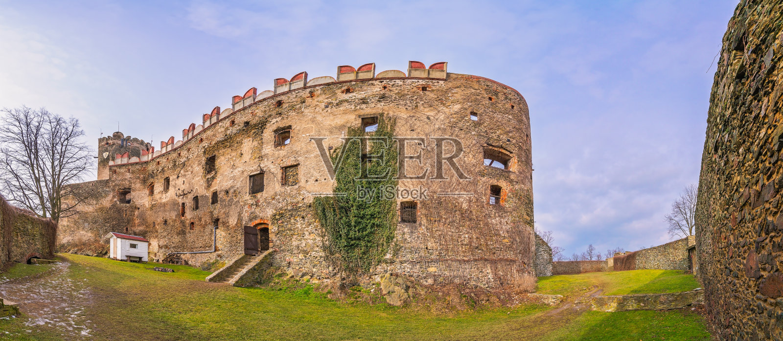 中世纪博尔科夫城堡全景图照片摄影图片