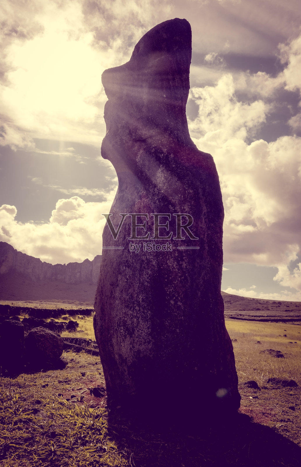 Moai雕像，ahu ton加里基，复活节岛照片摄影图片