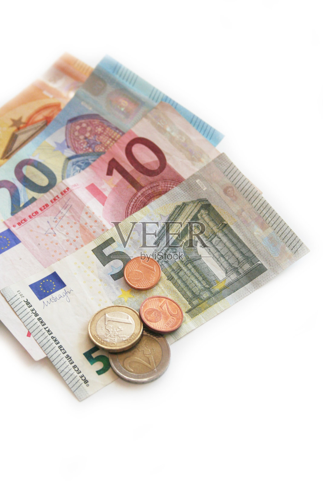 欧洲的钞票和硬币都是白色的照片摄影图片