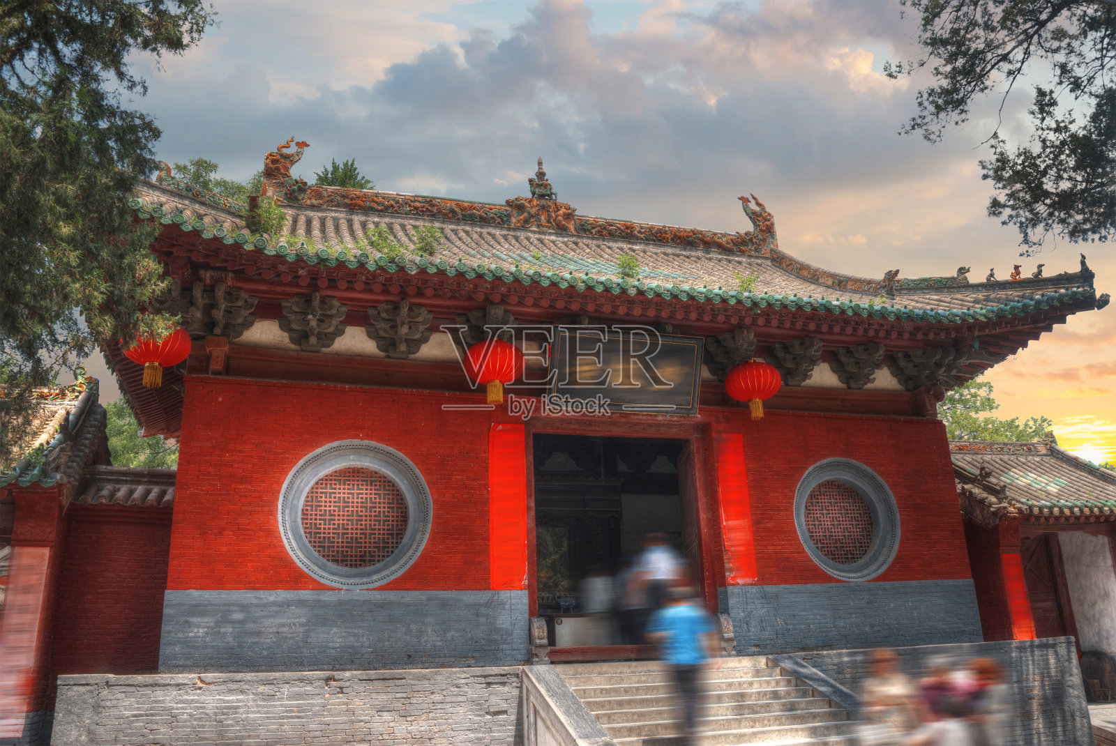 少林是中国中部的一座佛教寺院。照片摄影图片