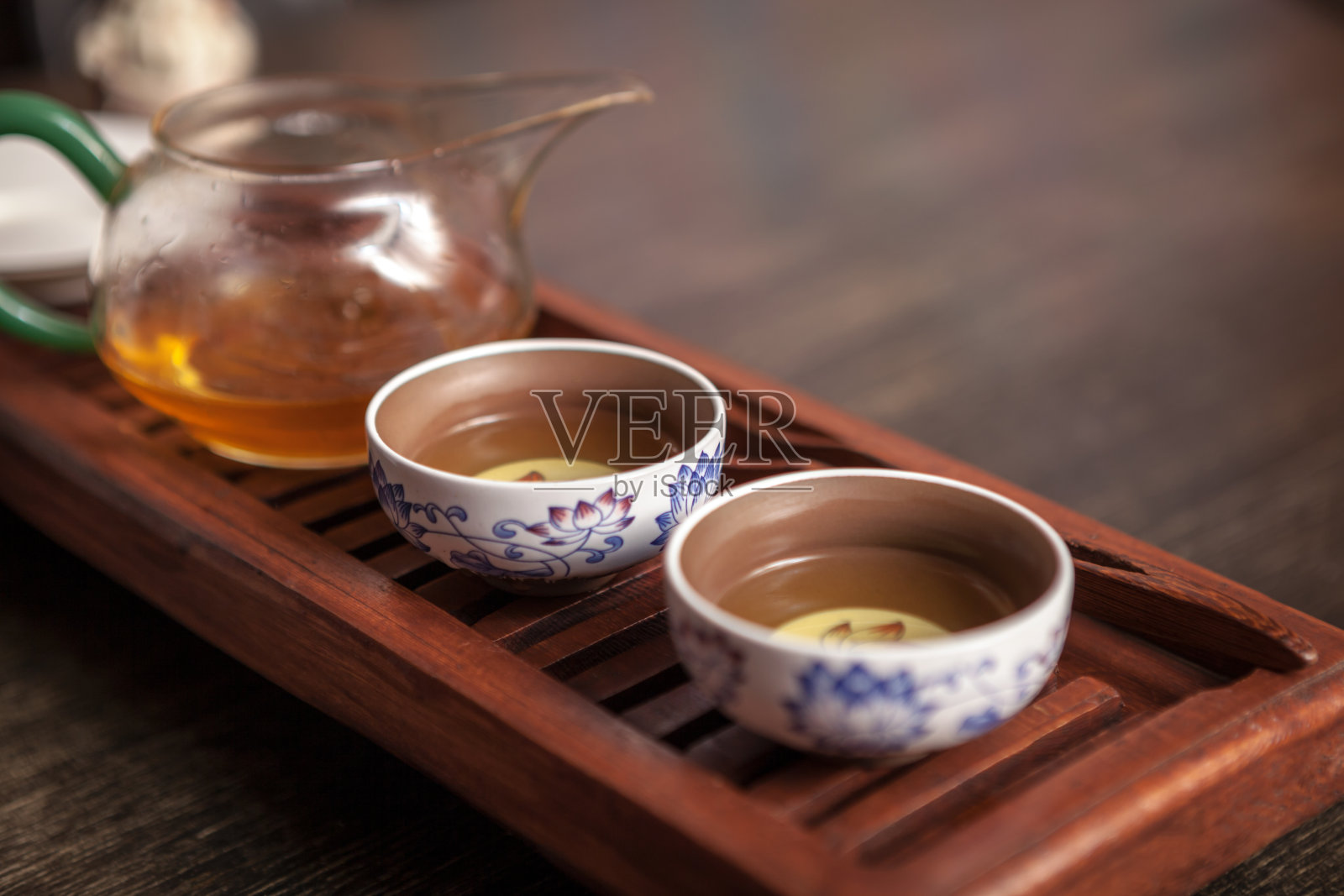 中国茶道布景的剪影。照片摄影图片