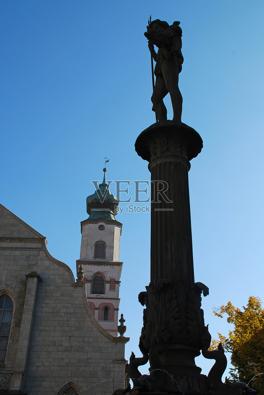 圣斯蒂芬教堂和海王星雕像，林道，博登西，德国照片摄影图片