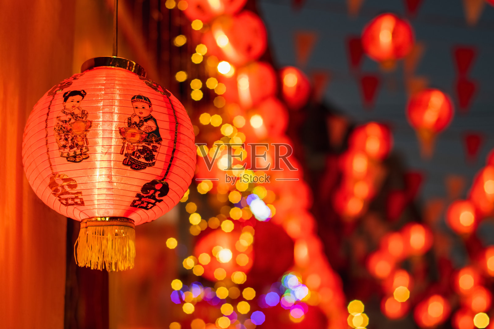 唐人街的中国新年灯笼。照片摄影图片