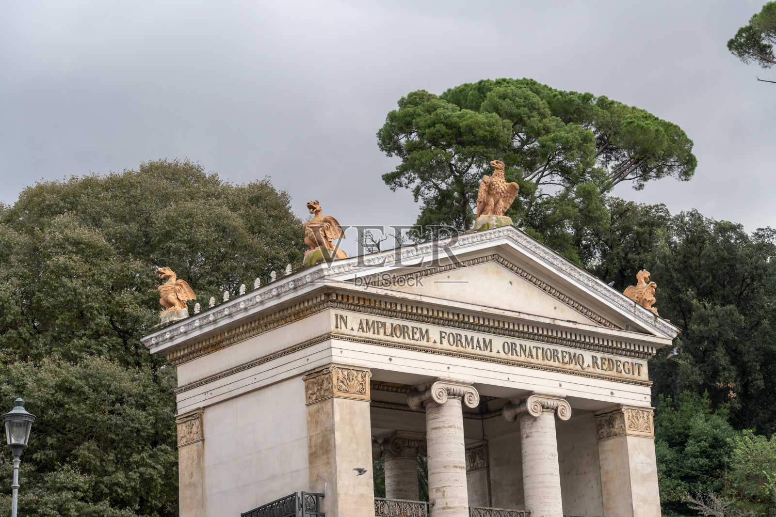 意大利罗马的波勒兹别墅入口照片摄影图片