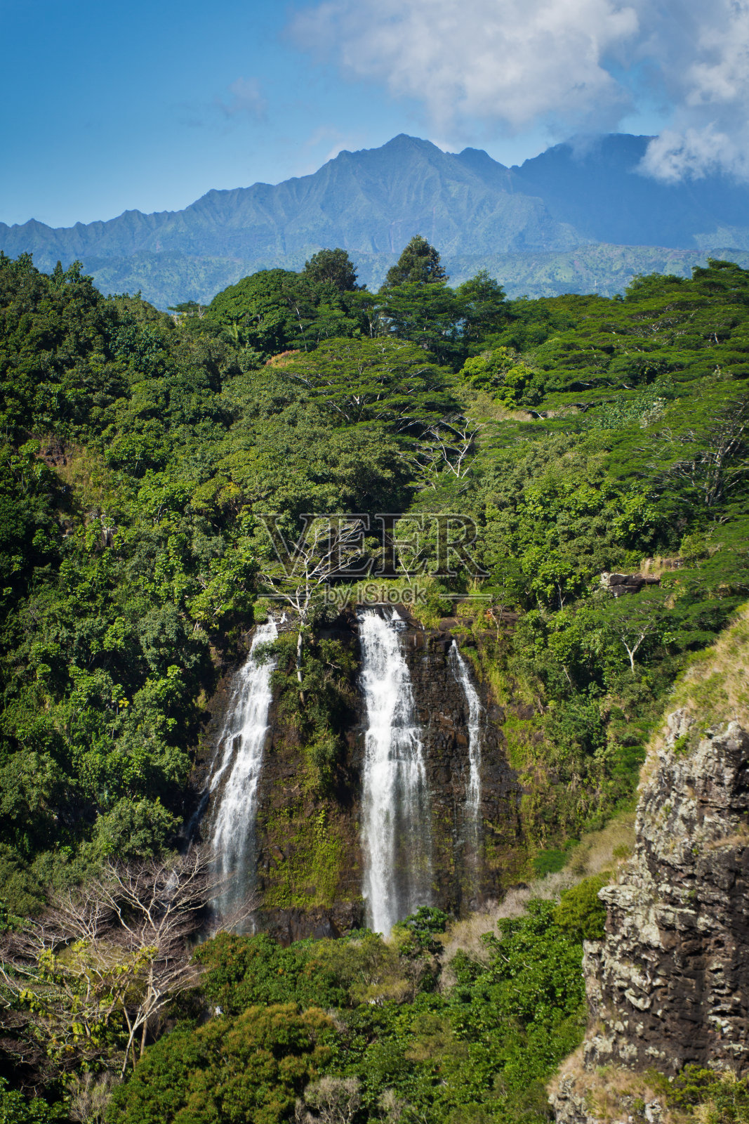 夏威夷考艾岛的奥佩卡瀑布照片摄影图片