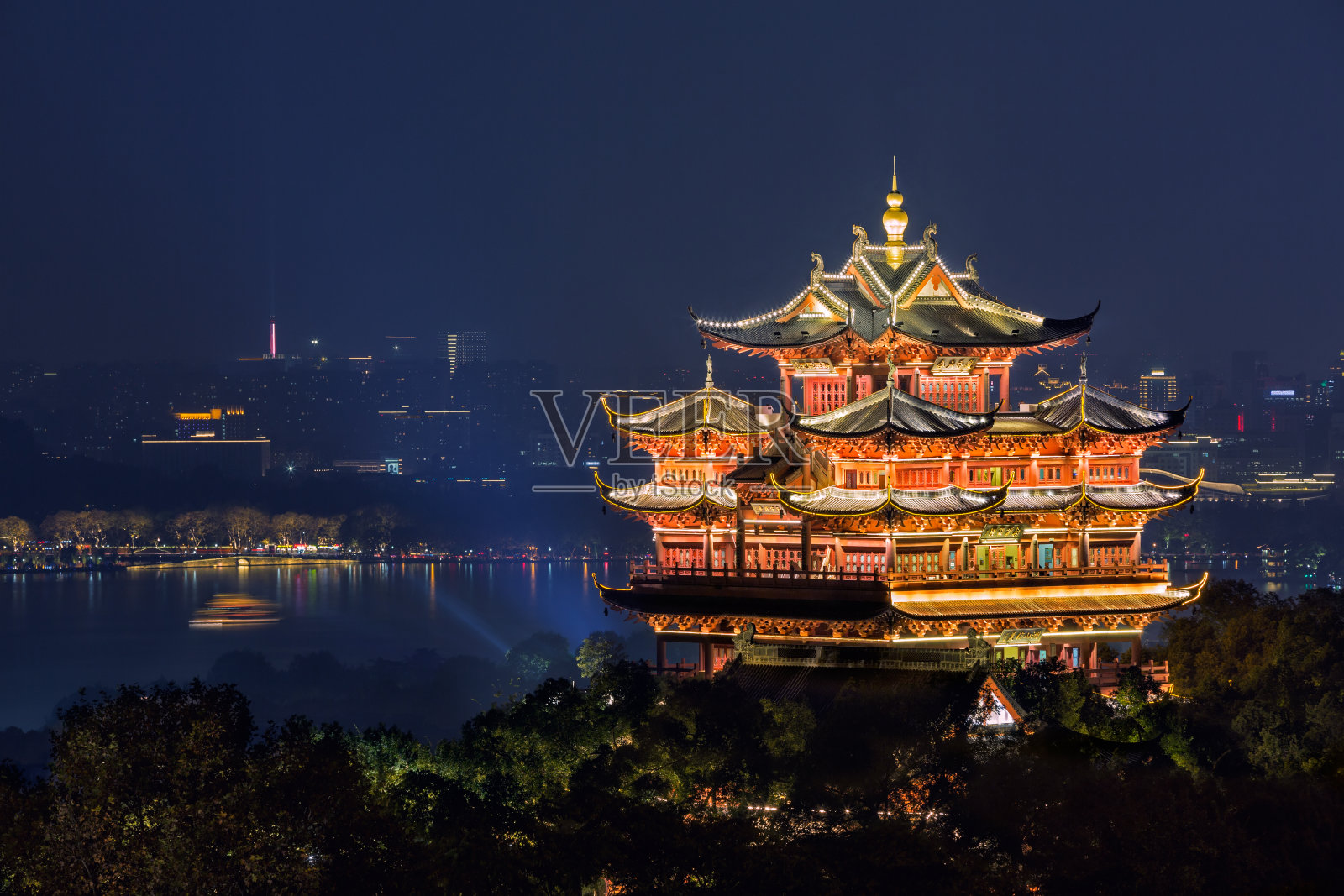 夜景的城隍庙，又名城隍庙，杭州，中国照片摄影图片