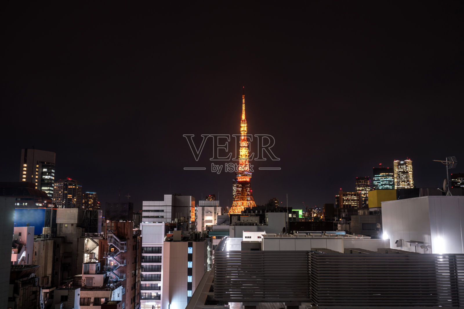 商业概念日本东京滨松町的夜空和阳光下的城市全景鸟瞰图照片摄影图片