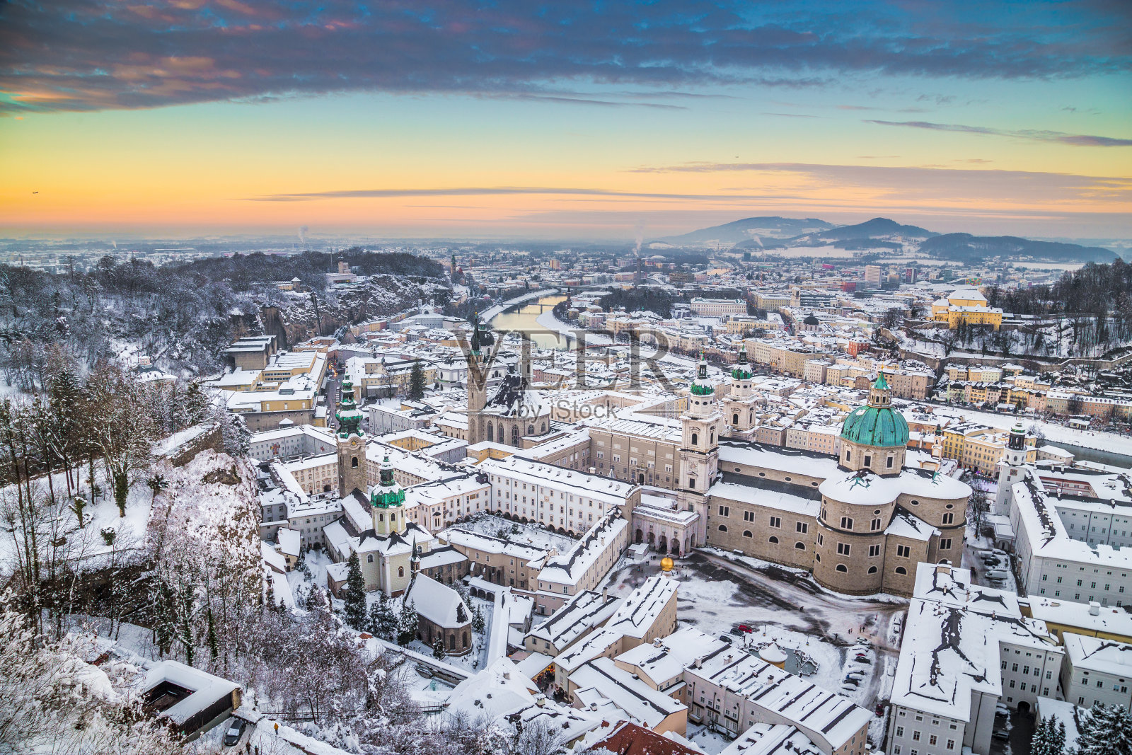 奥地利冬季历史名城萨尔茨堡照片摄影图片
