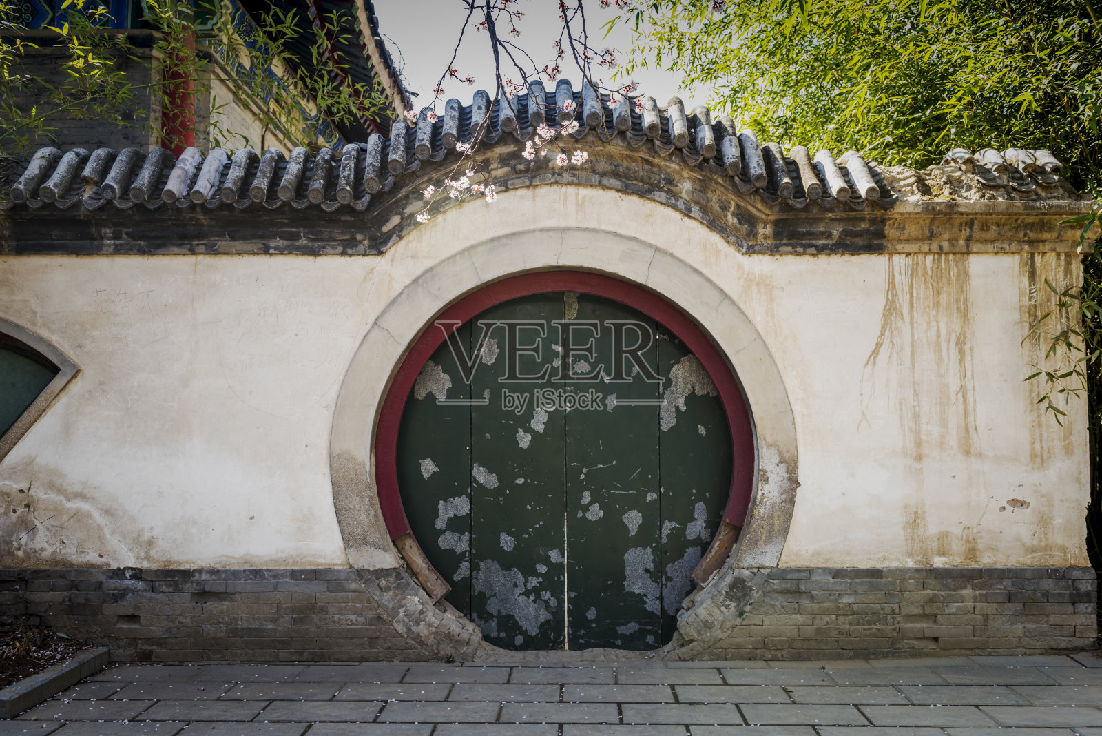 闭门，中国古典园林的设计照片摄影图片