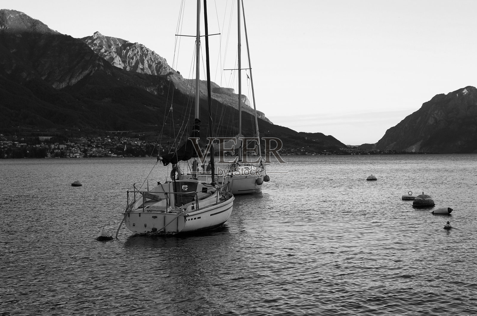 科莫湖浪漫的黑白照片照片摄影图片