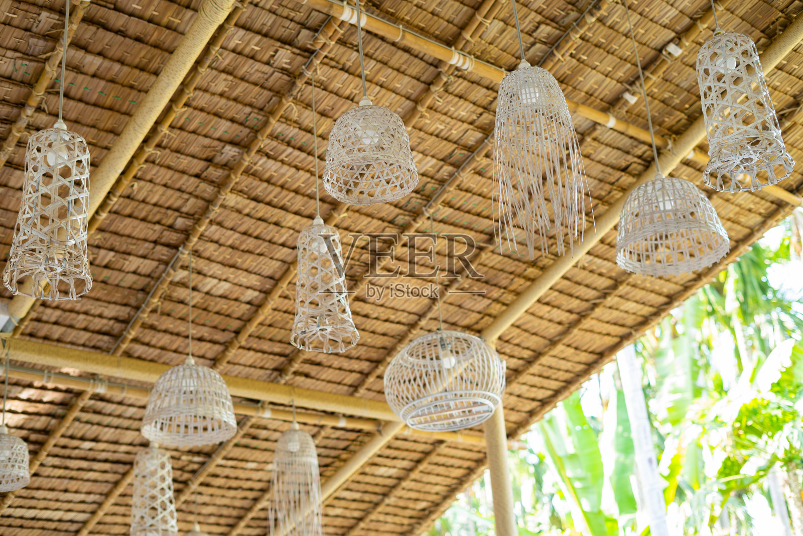竹制民间灯笼是泰国当地工匠的手艺照片摄影图片