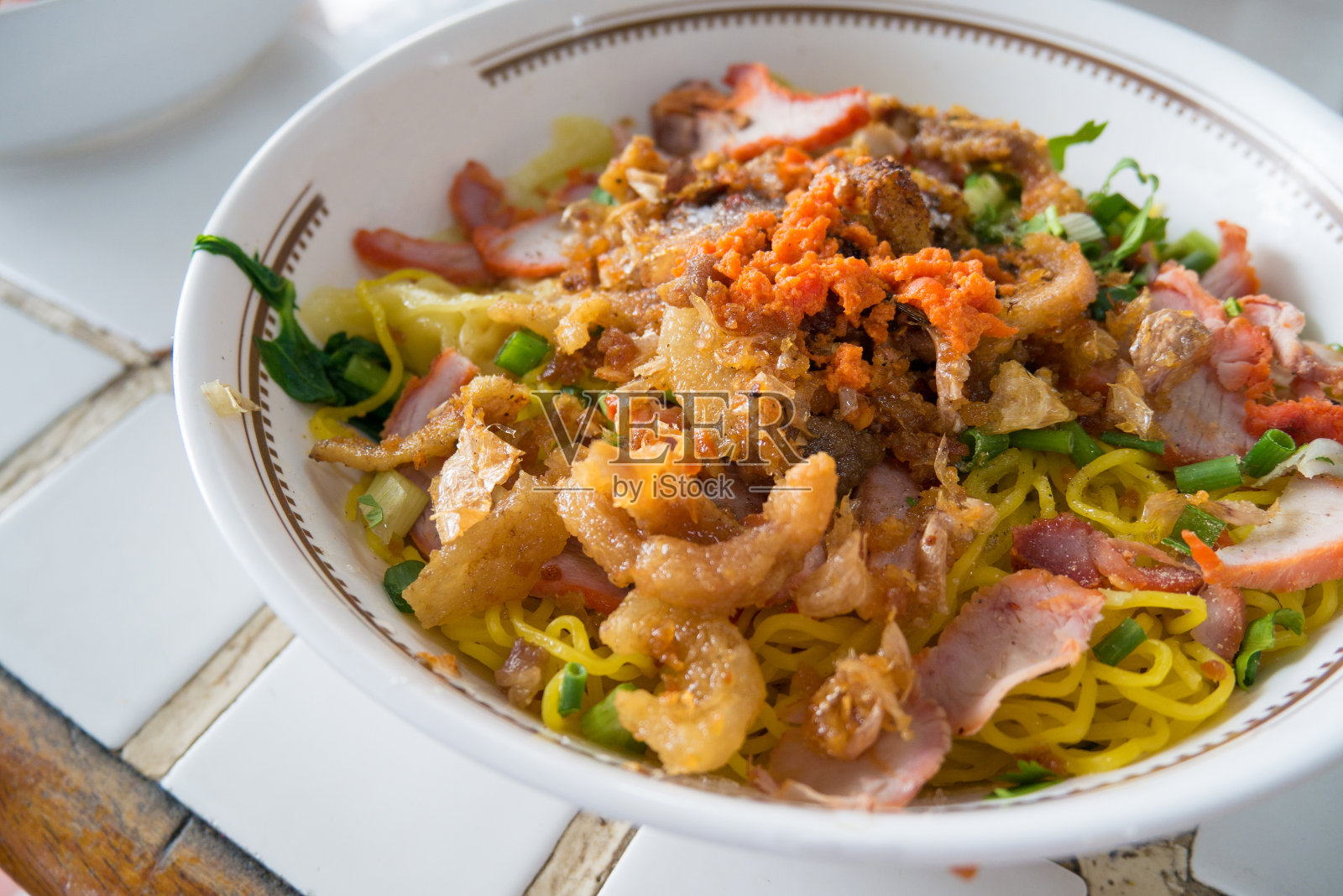 中国食物，馄饨和面条照片摄影图片