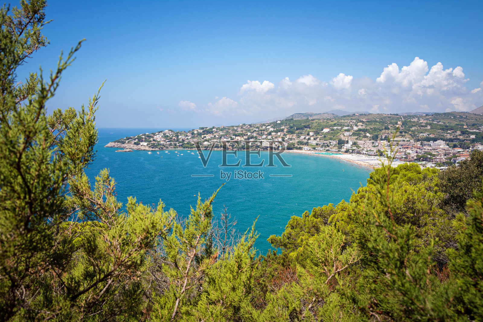 塞拉波海滩全景，地中海最美丽的沙滩之一。加埃塔,意大利照片摄影图片