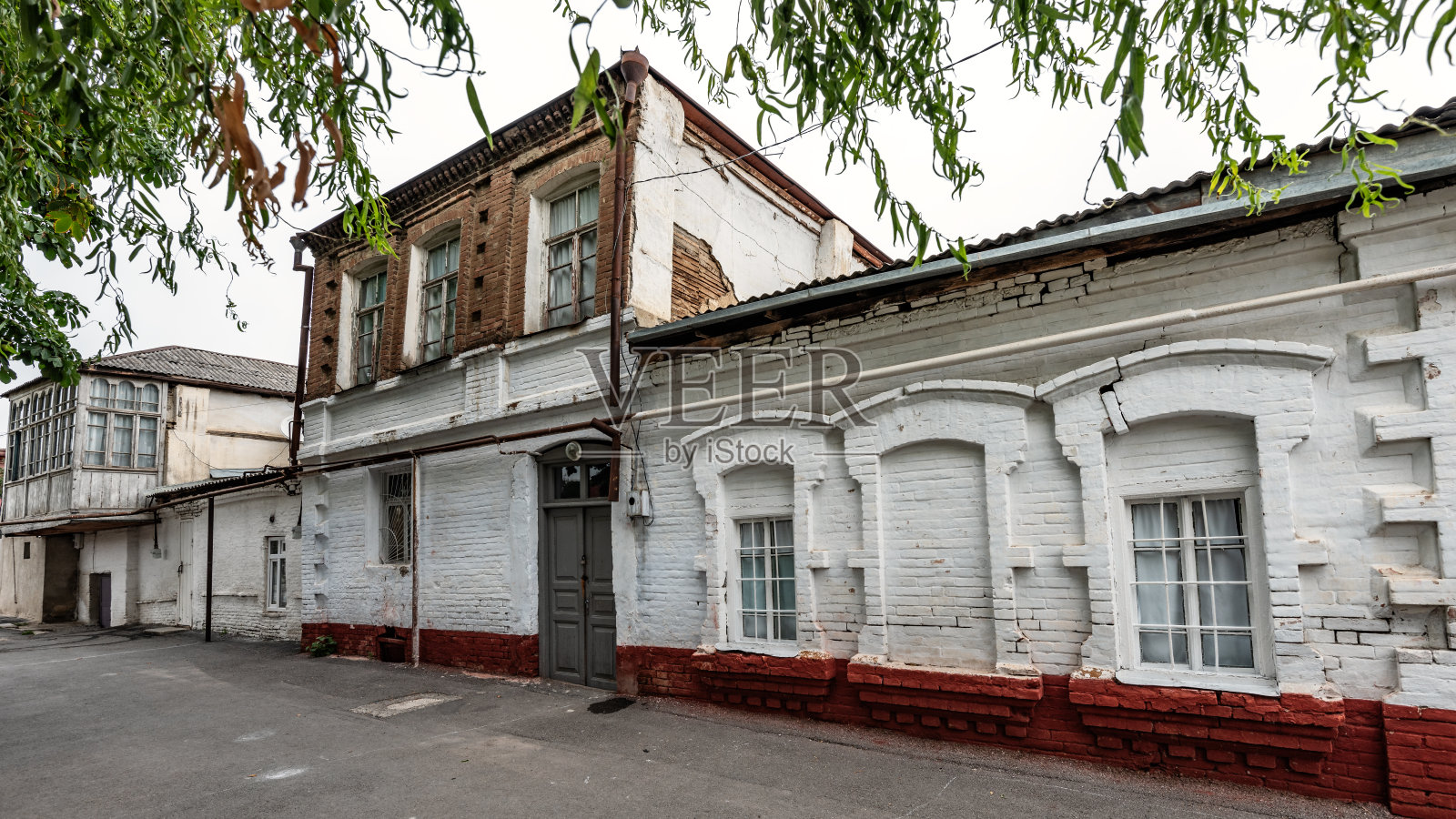 阿塞拜疆古巴市的老砖房照片摄影图片