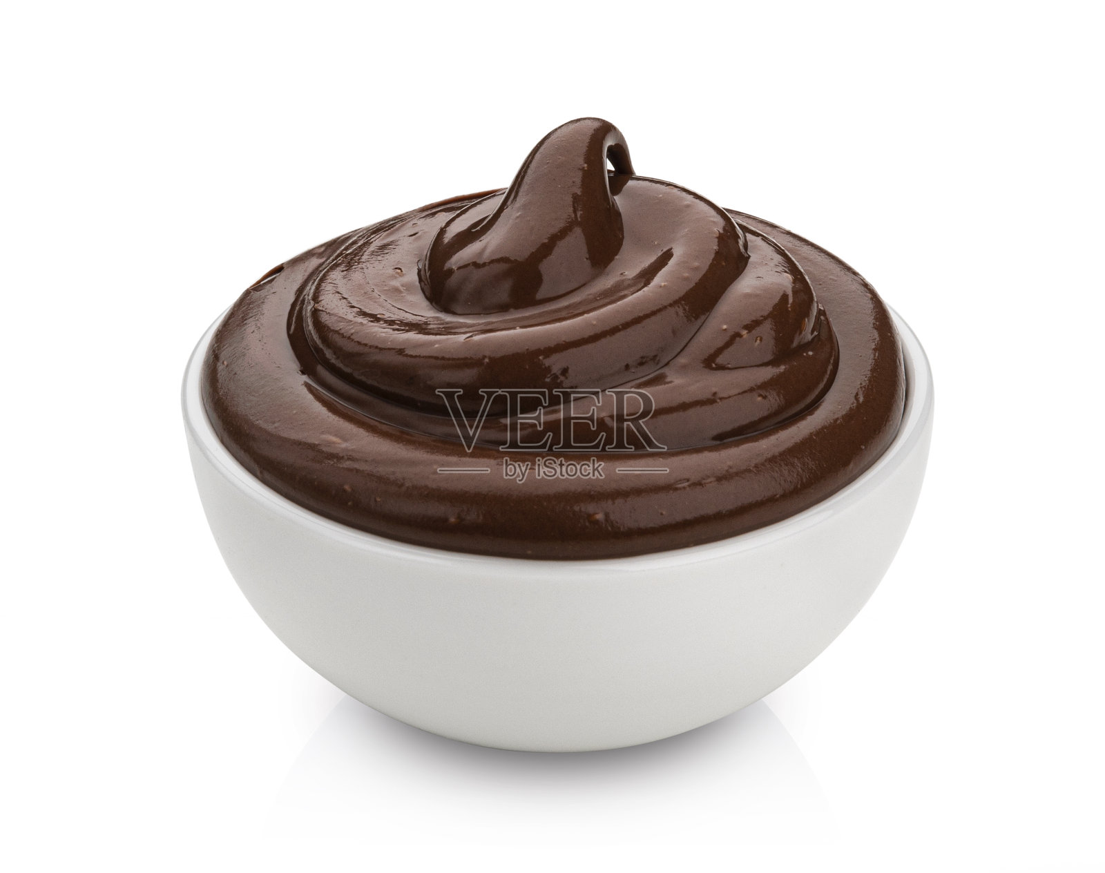 一碗孤立在白色背景上的巧克力奶油照片摄影图片