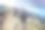 悬挂滑翔机飞行员在克伦山上空飞行素材图片